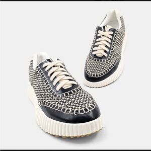 NIB Black multi woven sneakers
